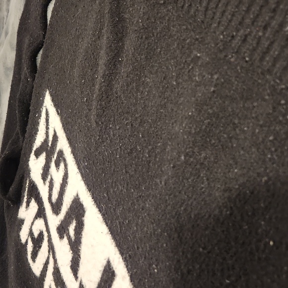 Zara sweater - Picture 4 of 7